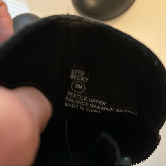 New black booties with buckles, sequence and zip size 8 medium - Picture 5 of 6